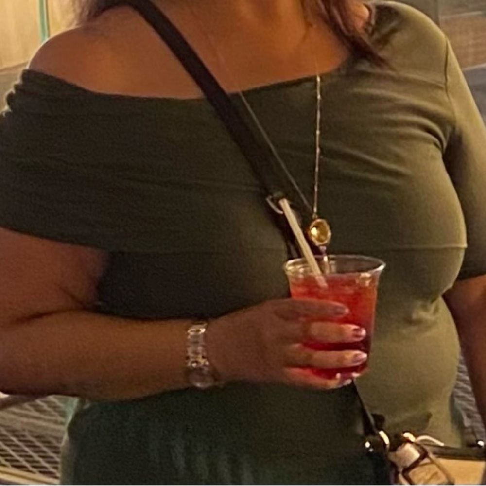 New York & Company Olive Green Top - Picture 4 of 5